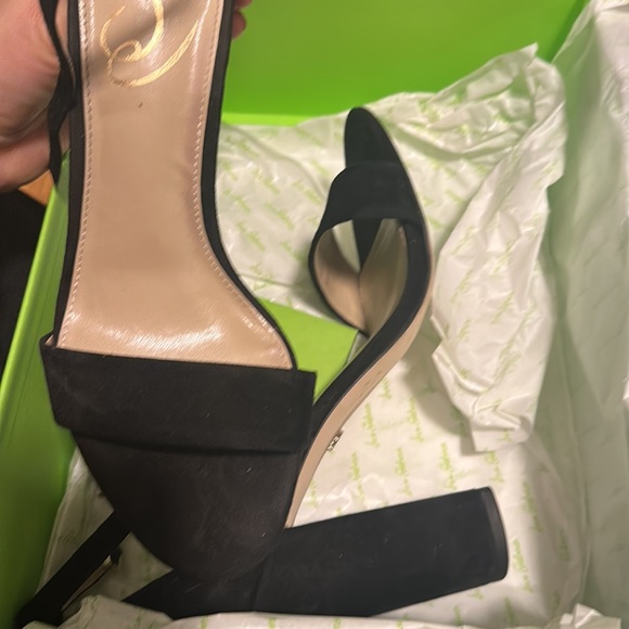 Black open toe heels suede - Picture 3 of 7